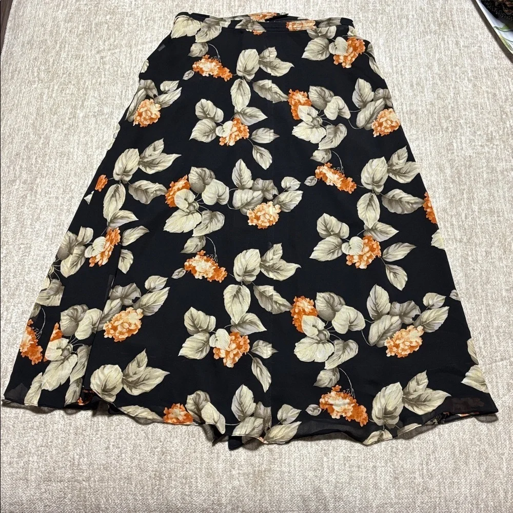 Sz 14 100% Silk Skirt Dana B and Karen gorgeous fall print black